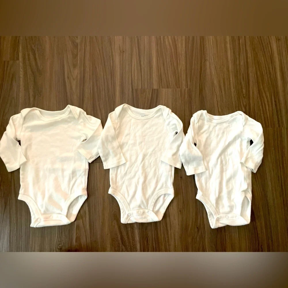 Carter's White Baby Gender Neutral Bodysuits Set of 3 size 3M